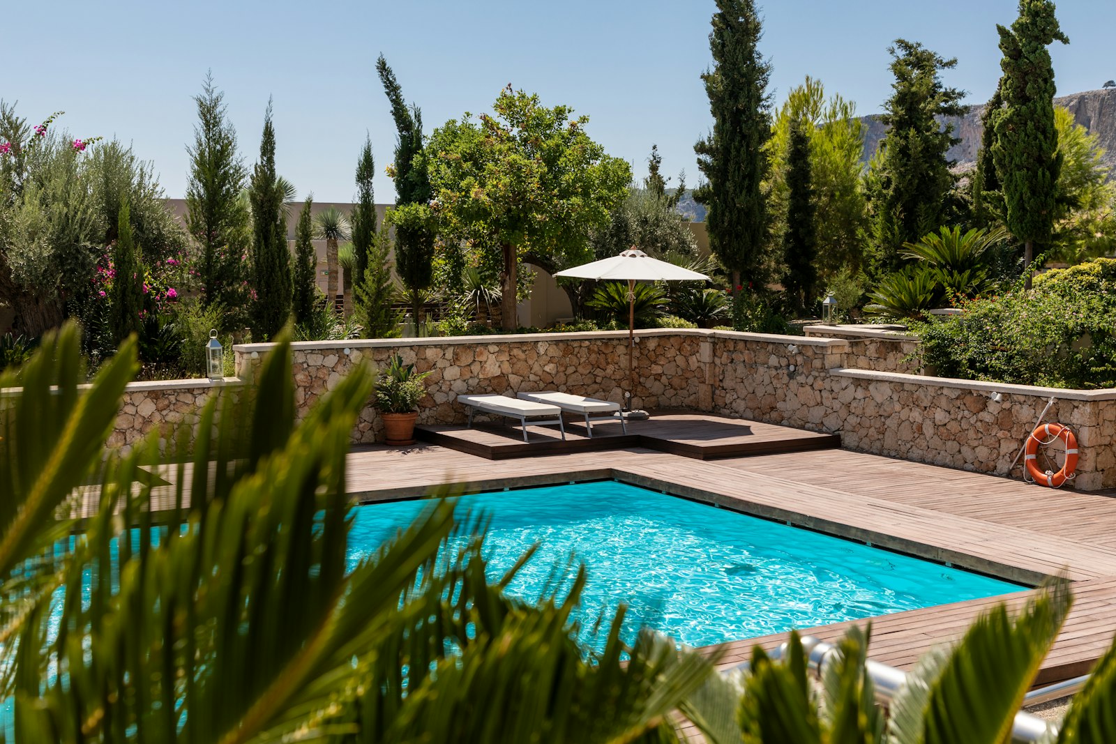 Andes Pools pool services